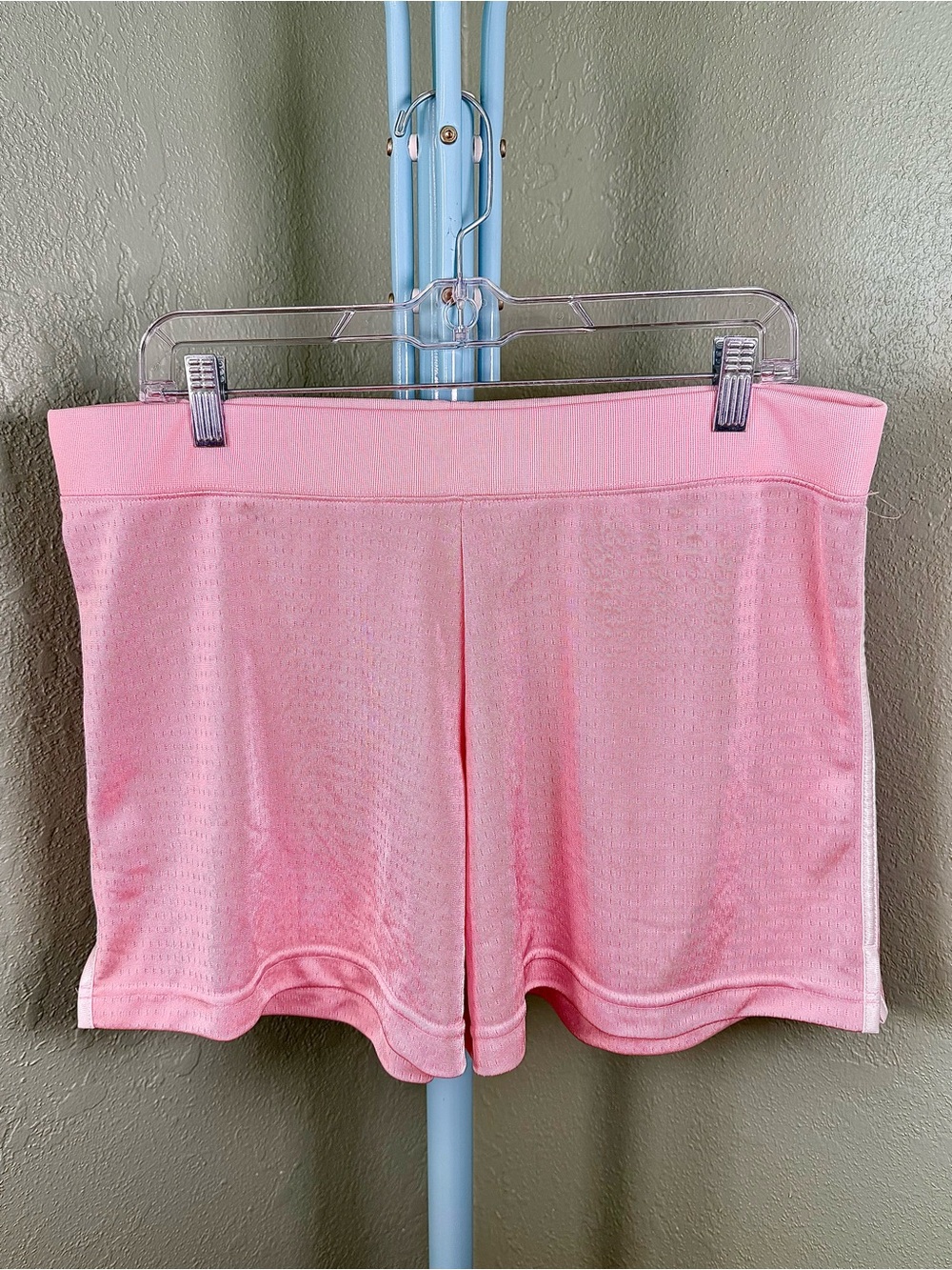 NWOT Energy Zone Pink Mesh Athletic Shorts Size XL 16-18